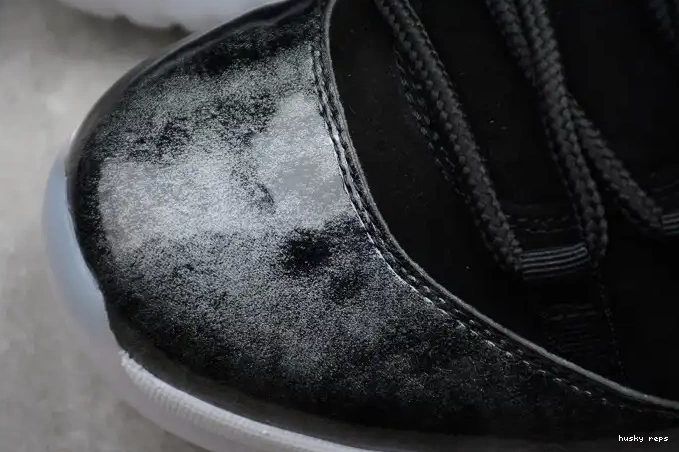 Cheap Husky Jordan Retro 